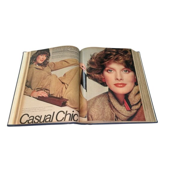 Vogue Magazine Bound Vol July-Dec 1974 Lauren Hutton Rene Russo Cristina Ferrare - Picture 9 of 10